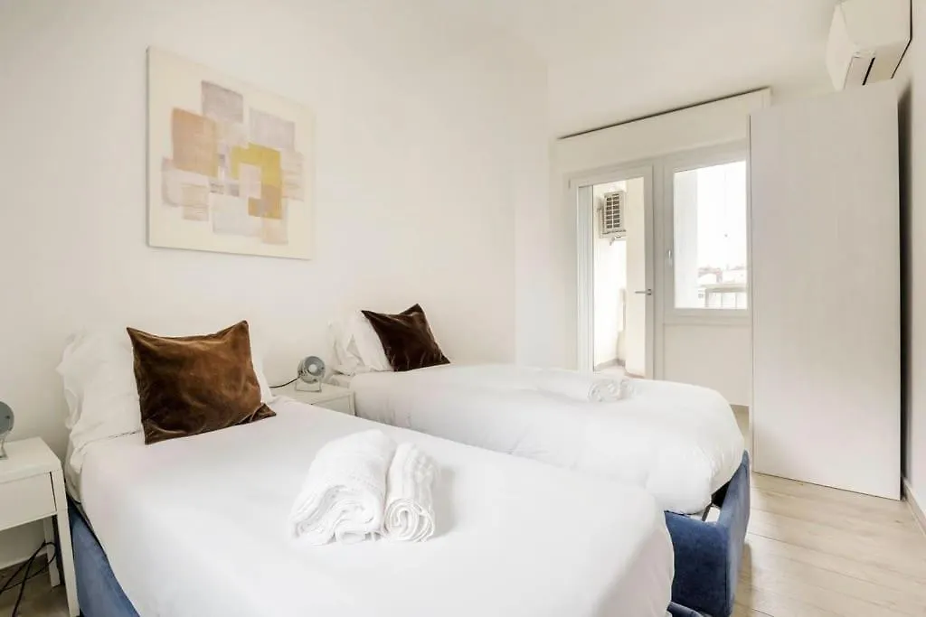 Brand New 3 Bedrooms Apartment In Navigli Area Milan