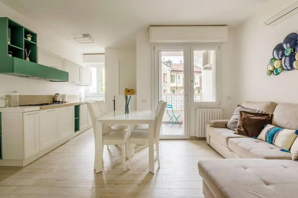 Brand New 3 Bedrooms Apartment In Navigli Area Milan 0*,  Italy