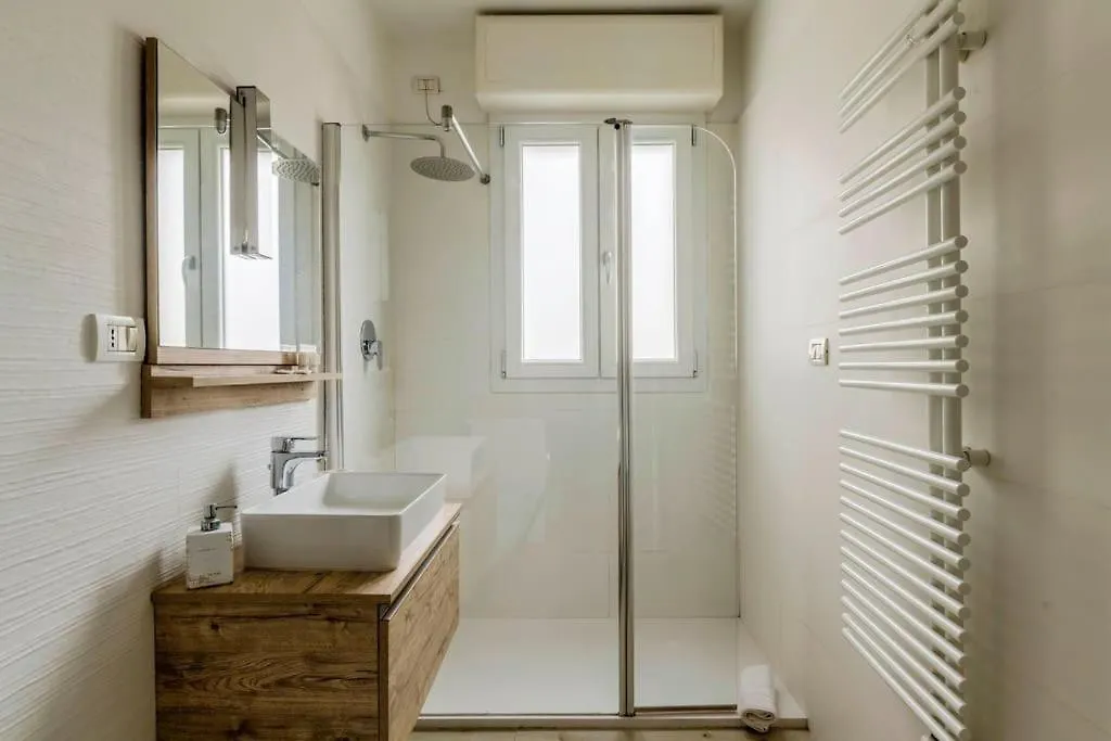 Brand New 3 Bedrooms Apartment In Navigli Area Milan Italy