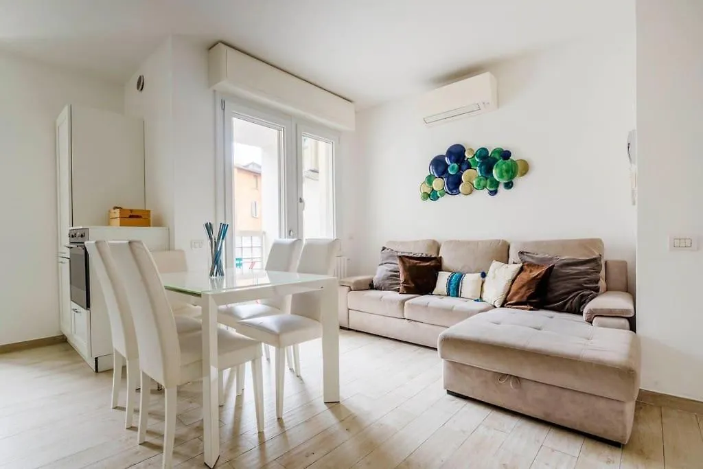 Brand New 3 Bedrooms Apartment In Navigli Area Milan
